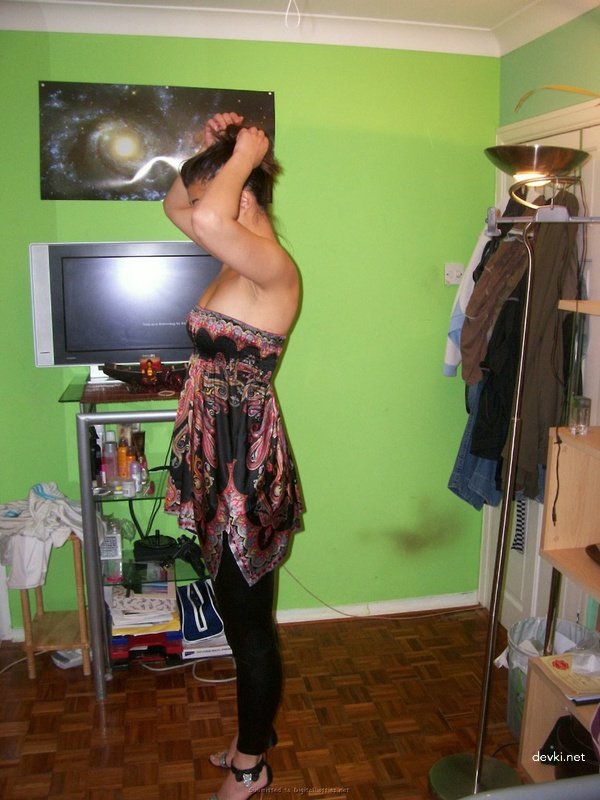 Explicit Amateur Wife Anus Close-Up: Unfiltered Homemade Photo