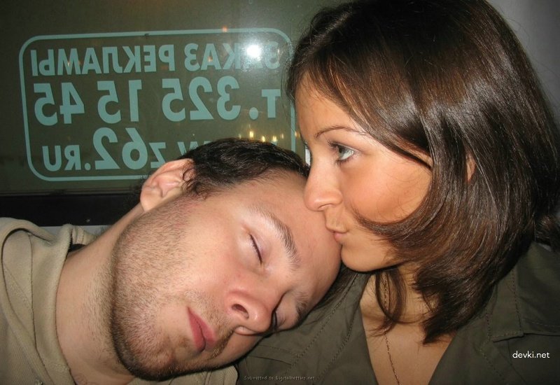Explicit Amateur Photos of Young Girlfriend: Intimate and Sensual Shots