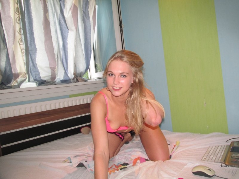 Hot Girl Masturbating Her Wet Pussy - XXX Solo Masturbation Photo