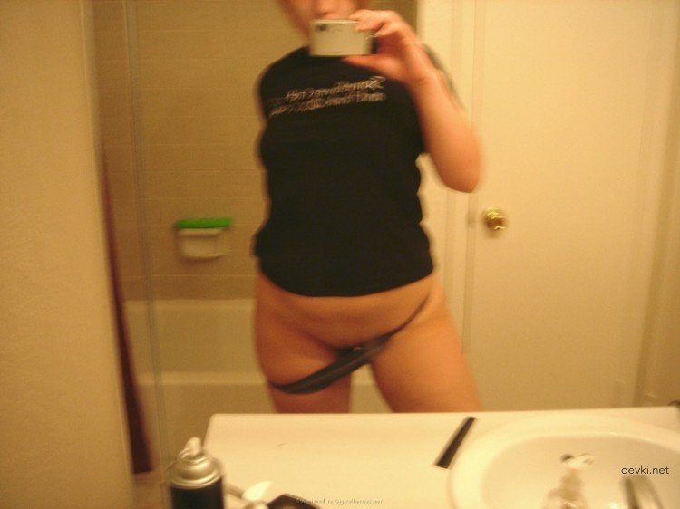 Private Photo of Naughty Chubby Slut: Explicit Amateur Picture