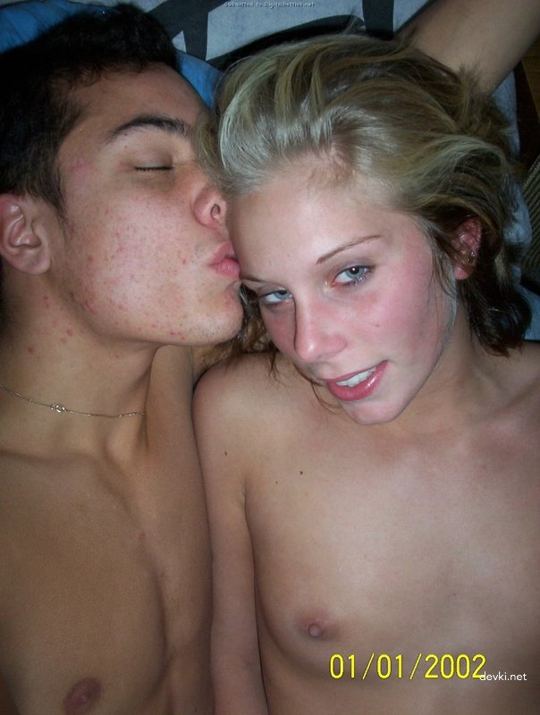 Explicit Amateur Photos: Petite Girl with Small Boobs - Personal Pictures