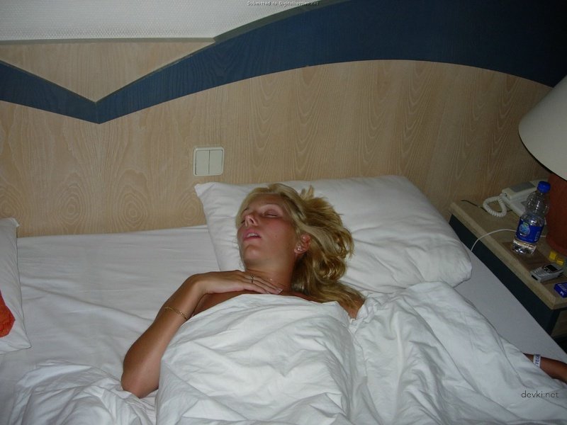 Explicit Amateur Photos: Petite Girl with Small Boobs - Personal Pictures