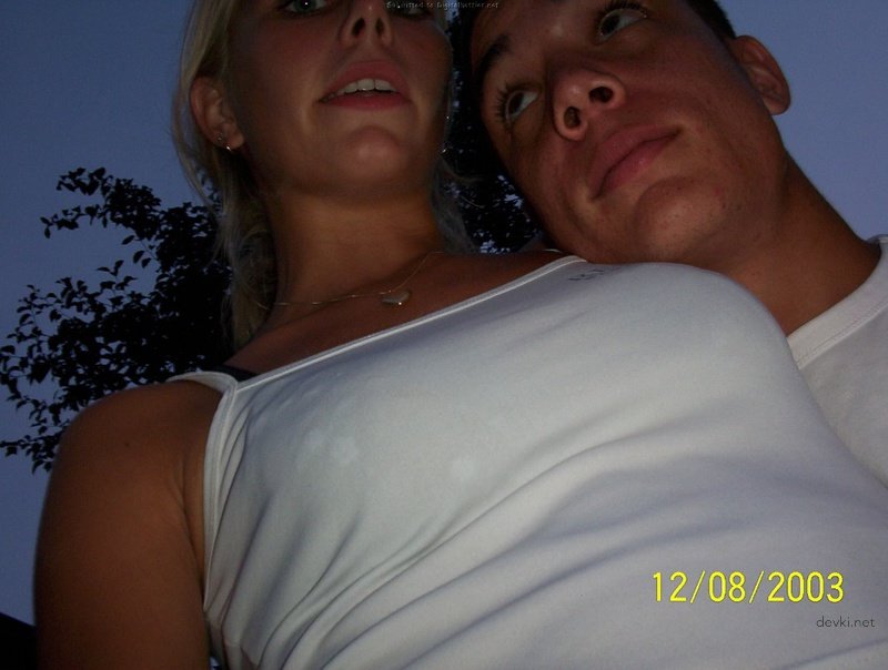 Explicit Amateur Photos: Petite Girl with Small Boobs - Personal Pictures