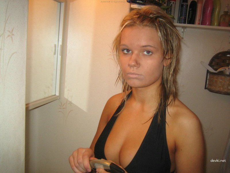 Innovative Guy Goes Wild in Bed with His Girlfriend - Hardcore Sex Adventures