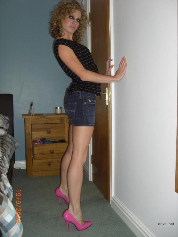 Amateur Slut Photo: Explicit Russian Whore in Action