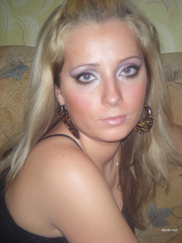 Amateur Teen Porn: Hot Homemade XXX Action With Naughty Girl