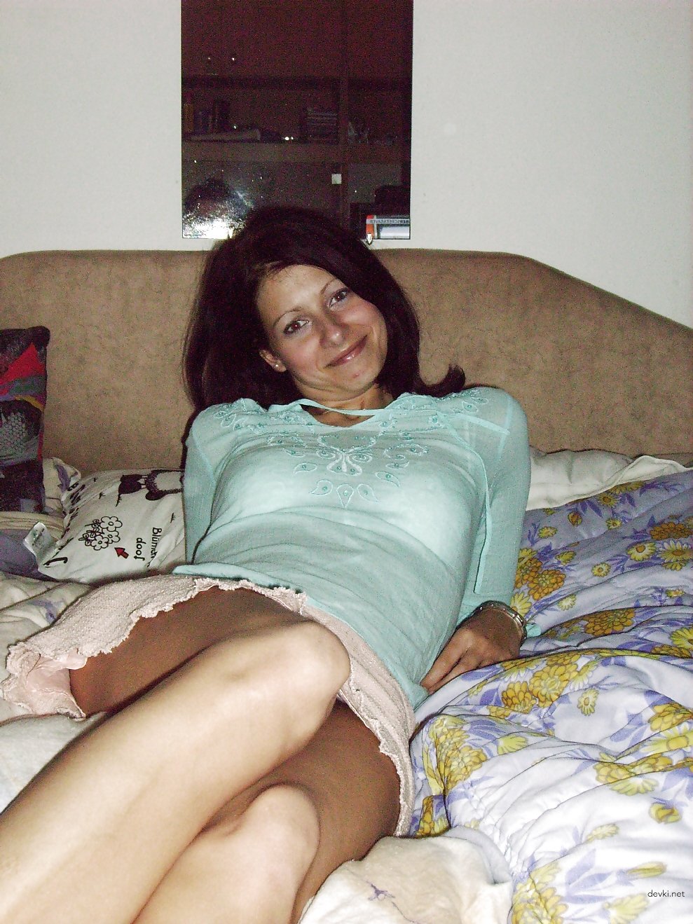 Amateur Erotic Home Photos: Intimate and Explicit XXX Shots