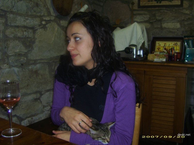 Amateur Mulatto Babe Shamelessly Shows Pussy to Boy - Explicit Homemade Photo