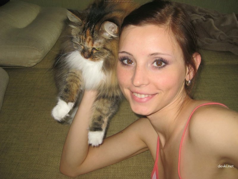 Stunning Amateur Girl Private Photos - Very Hot and Sexy Pictures