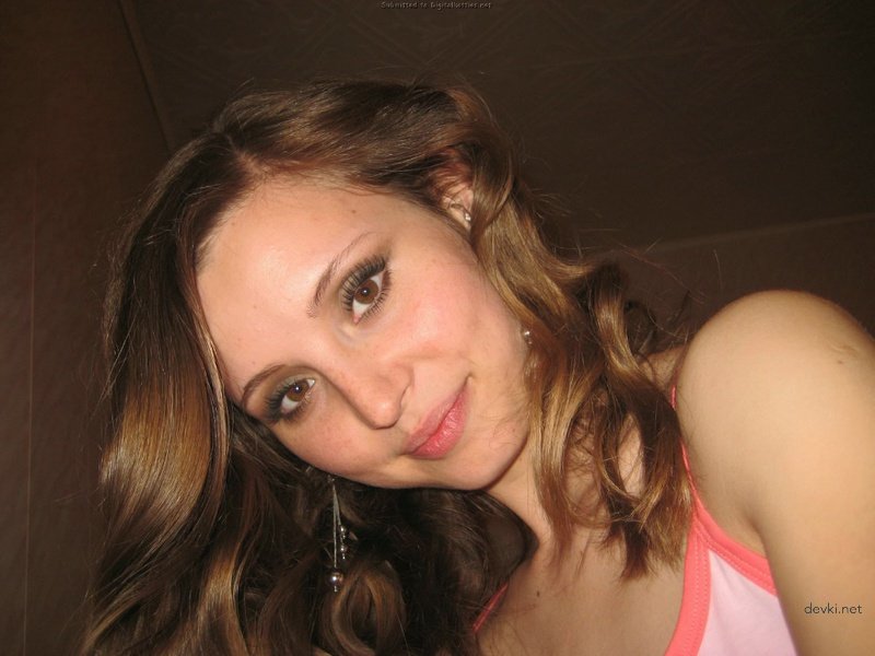 Stunning Amateur Girl Private Photos - Very Hot and Sexy Pictures