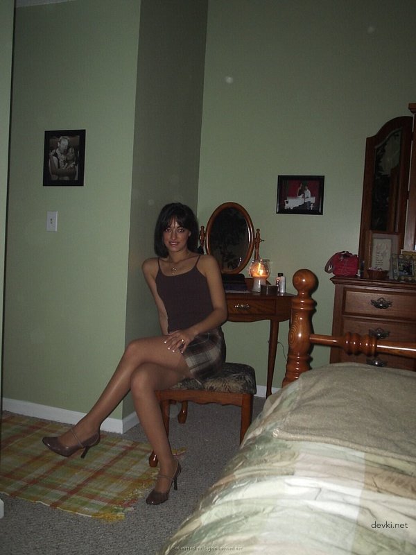 Sexy Babe in Short Skirt Spreads Pussy Wide Open