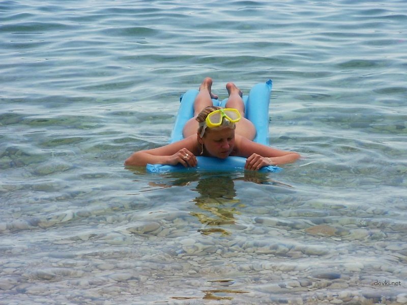 Hot Young Wife Gives Husband Blowjob - Explicit Amateur Oral Sex