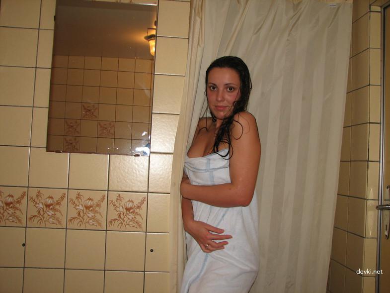 Steamy Sauna Sex: Hot Girl Gets Fucked Hard