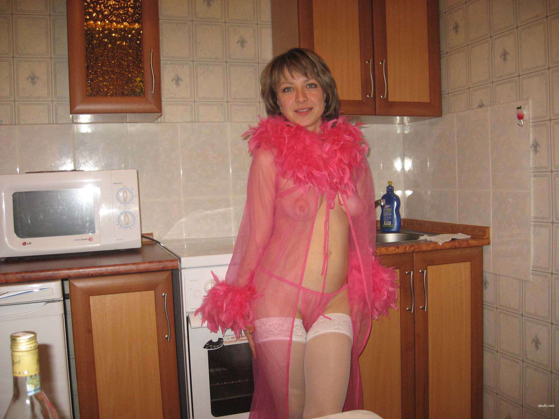 Mature Lady Amateur Photo: Explicit MILF Pics for Adults