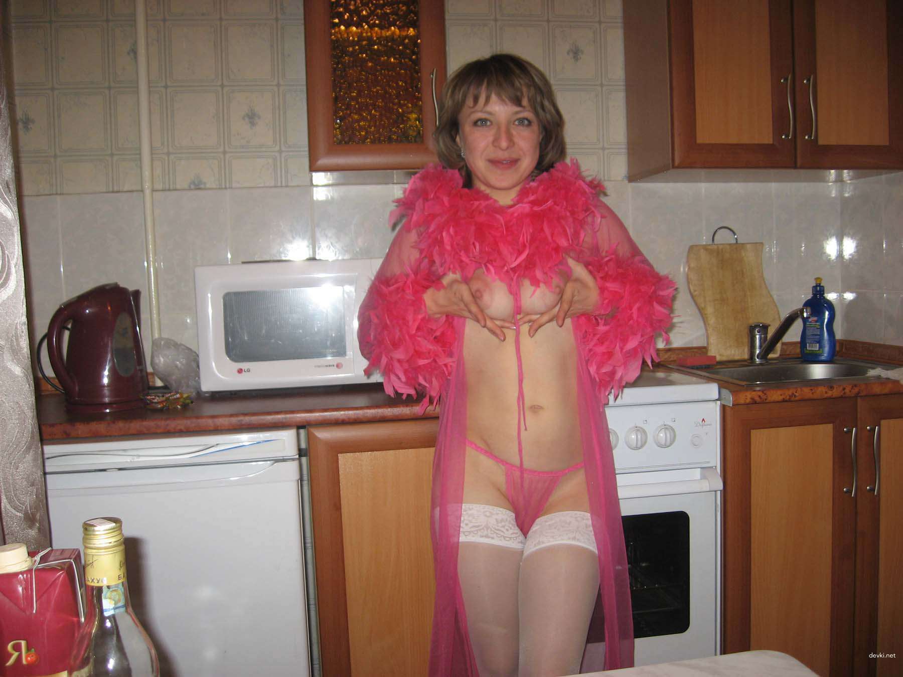 Mature Lady Amateur Photo: Explicit MILF Pics for Adults