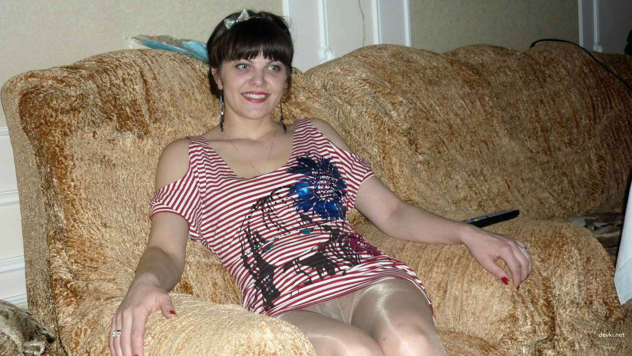 Uninhibited Girl Fully Exposed at Home - Explicit and Bold