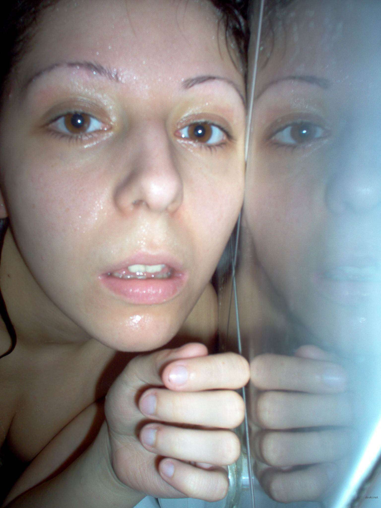 Nude Selfies in the Bathroom: Amateur Explicit Photo Shoot