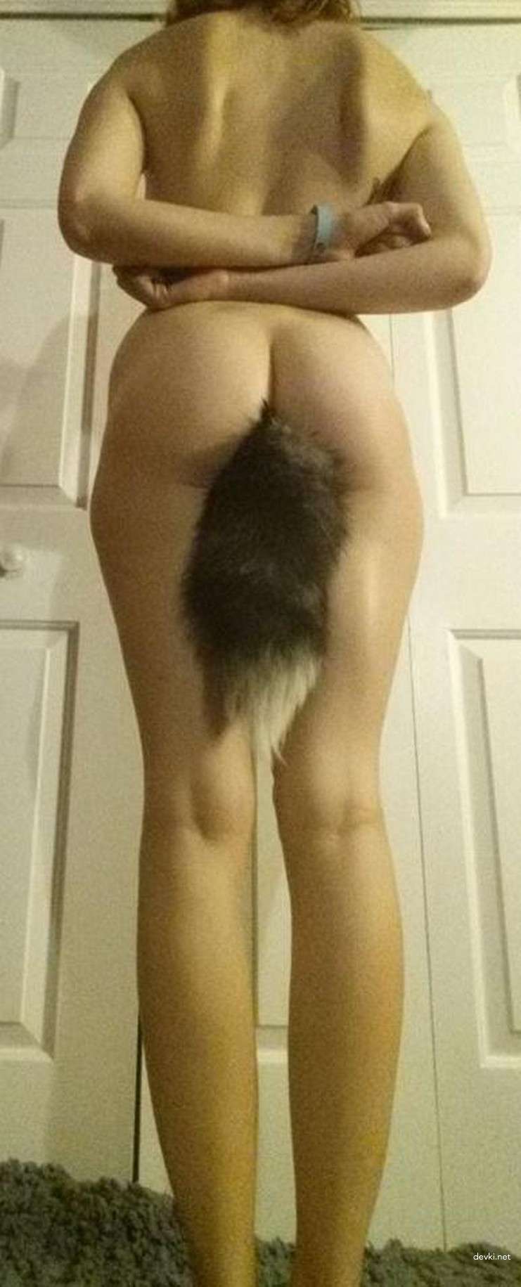 Naked Slut with Tail in Ass - Explicit Amateur Photo Collection