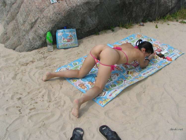 Sensual Asian Amateur Erotica: Private and Explicit Photos