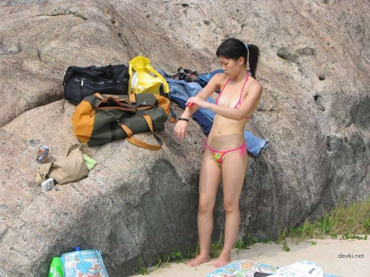 Sensual Asian Amateur Erotica: Private and Explicit Photos