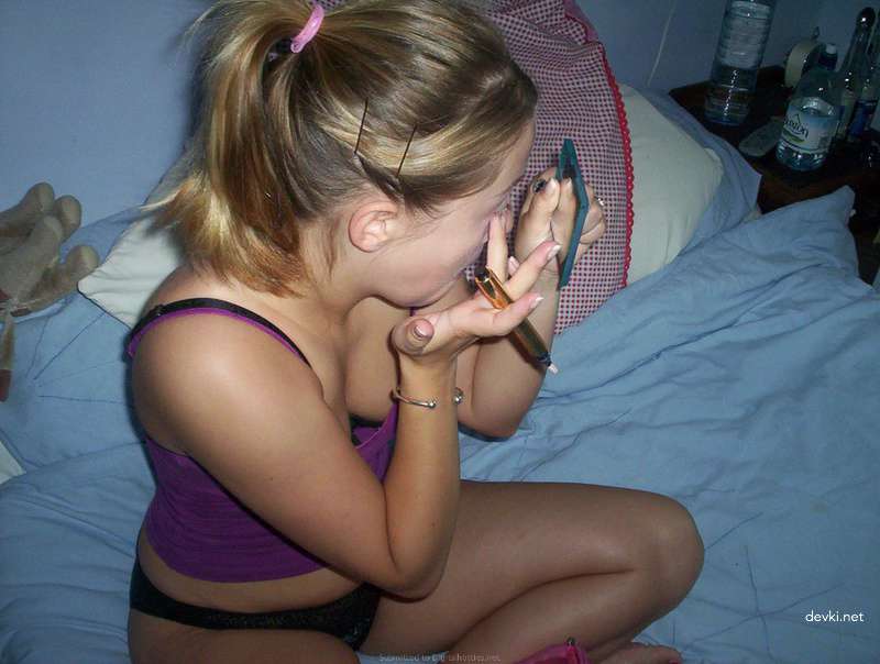 Explicit Private Vacation Photos of Girl: Uncensored Beach Pics