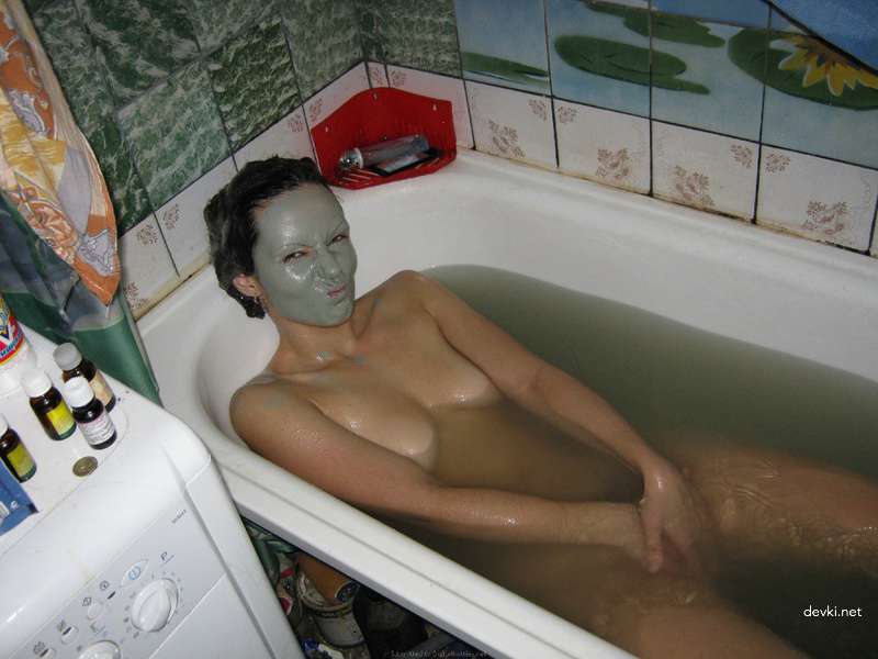 Caught on Camera: Explicit Amateur Pussy Shot of Girlfriend