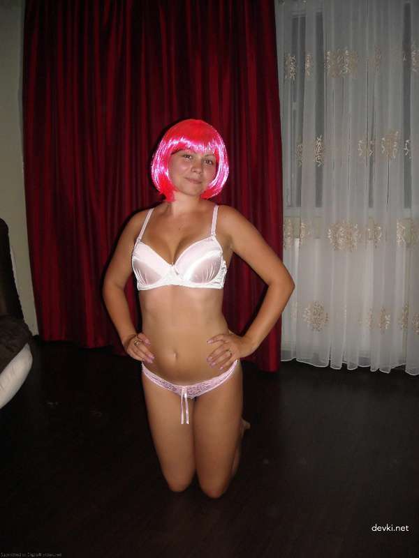Topless Amateur Photo Shoot in Panties: Explicit and Bold Captures