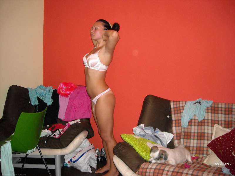 Topless Amateur Photo Shoot in Panties: Explicit and Bold Captures