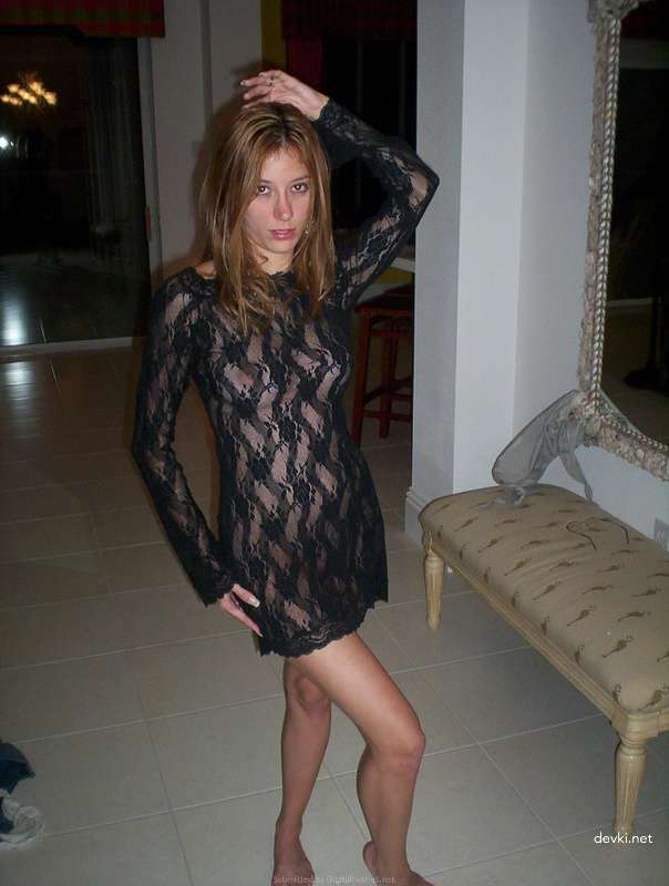 Sexy Naked Girlfriend Poses Explicitly - Amateur Erotic Photo Shoot