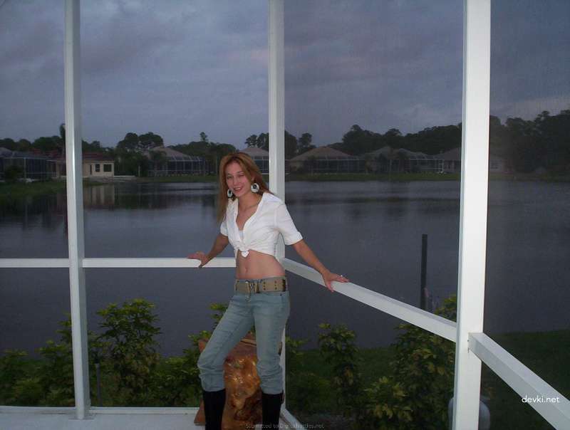 Sexy Naked Girlfriend Poses Explicitly - Amateur Erotic Photo Shoot