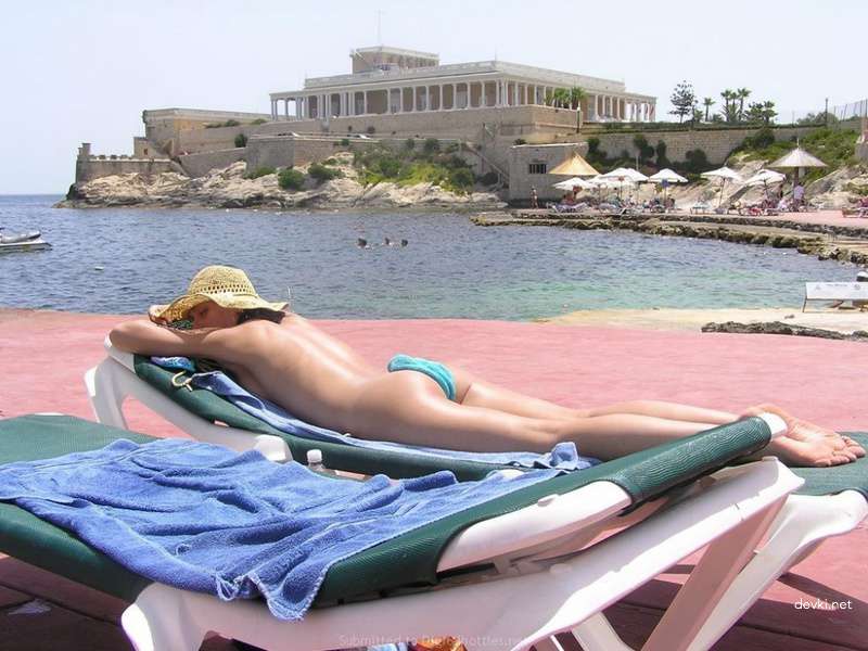 Beautiful Woman Relaxing: Explicit Vacation Porn Pic