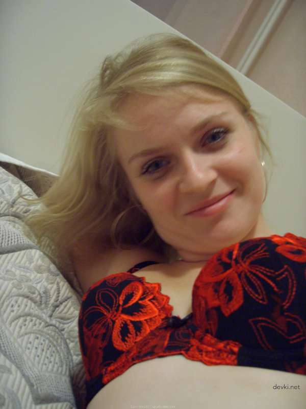 Hot Slut Surrenders in Hardcore Sex Session
