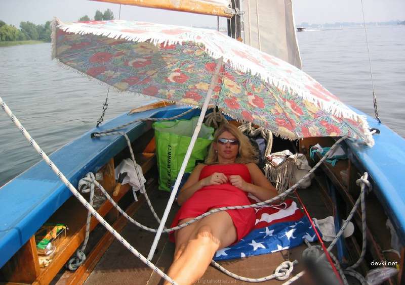 Amateur Vacation Photo with Wife: Explicit Intimacy and Sensuality