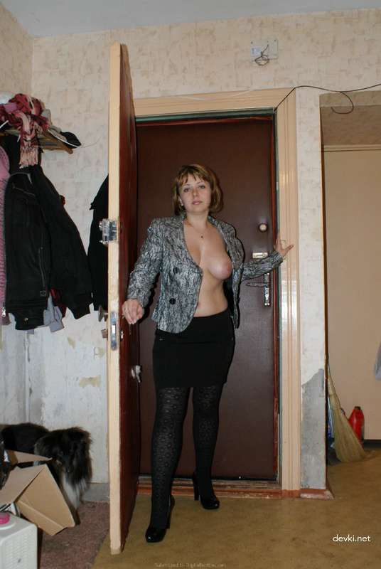 Amateur BBW Babe's Personal Explicit Photos with Massive Curves