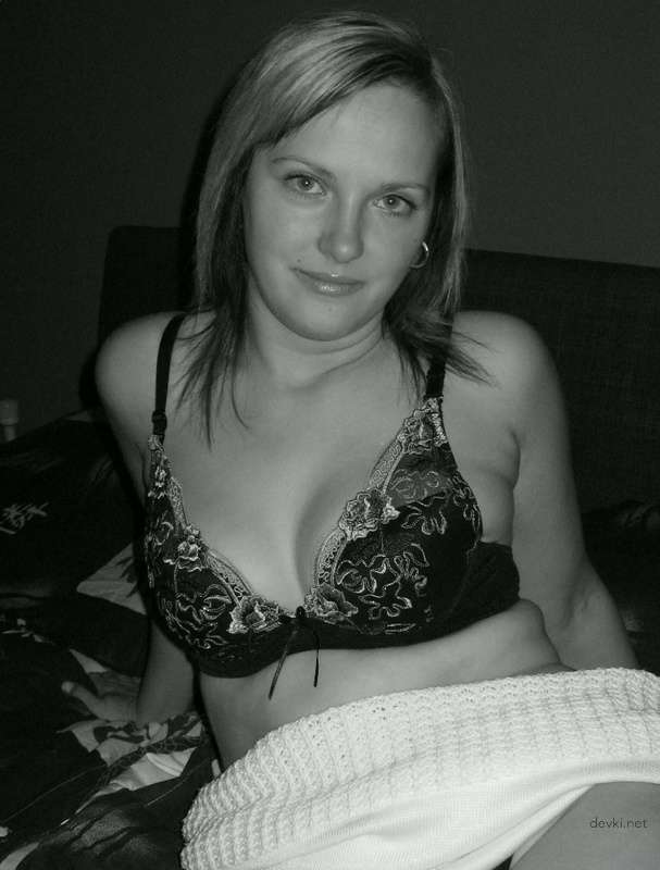Shaved Pussy Riding Cock: Explicit Porn Photo