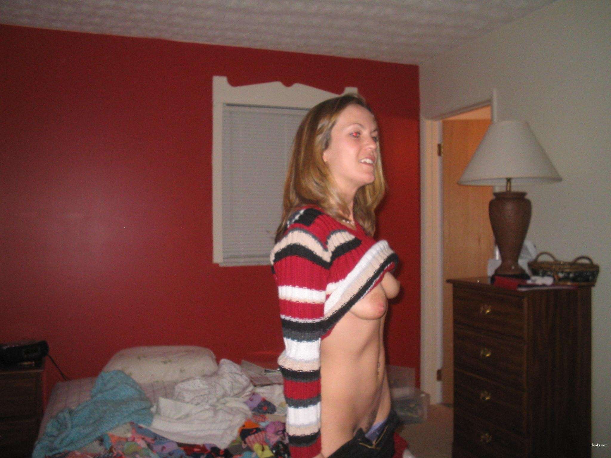 Private Nude Amateur Girl Photo - Explicit and Uncensored Shot