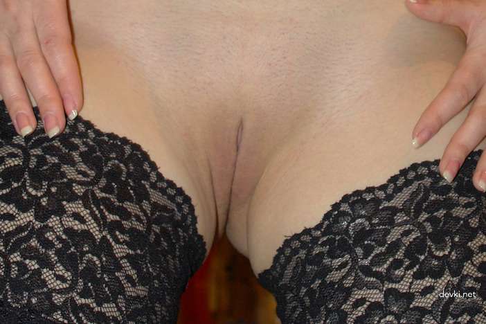 Big Boobed Woman Strips Down for Camera: Explicit Amateur Photo