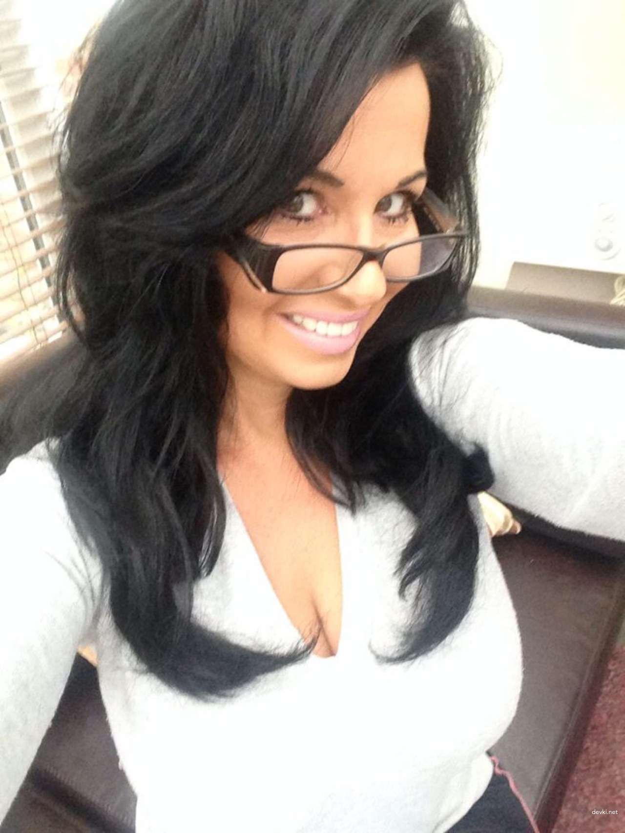 Big Boobed Woman Strips Down for Camera: Explicit Amateur Photo