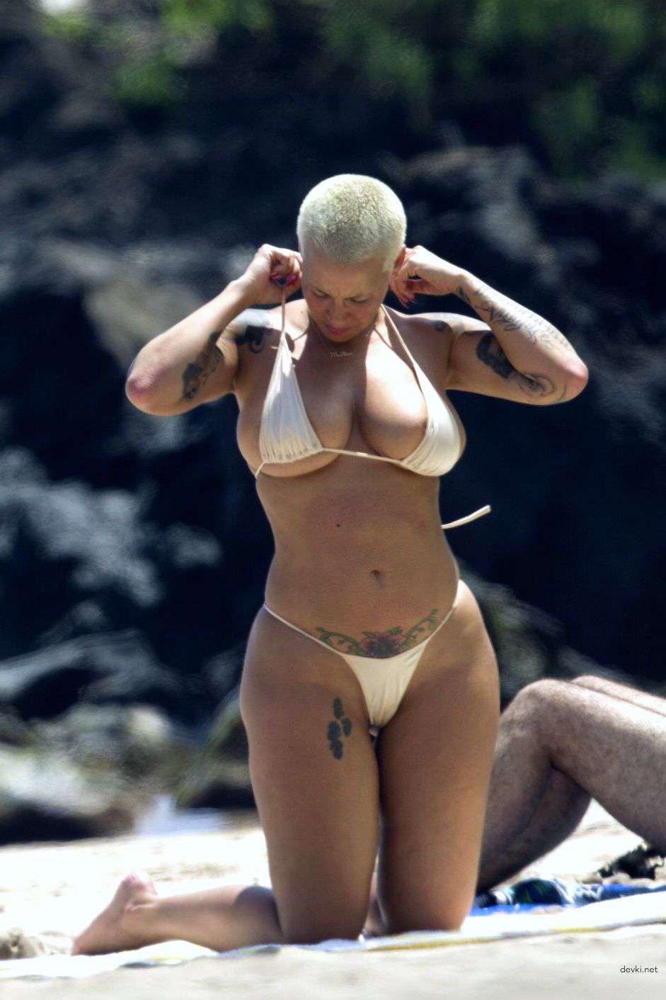 Private Photo of Curvy Woman - Explicit Amateur Picture of Busty Lady