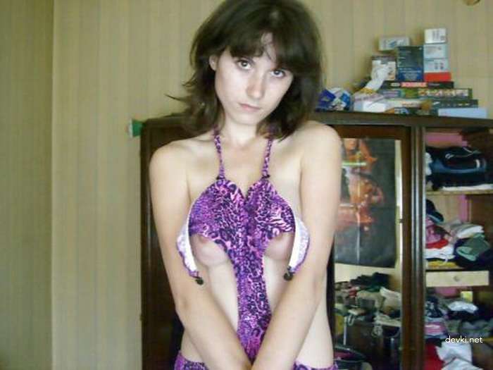 Big-Titted Brunette Amateur Exposed - XXX Busty Babe Pics