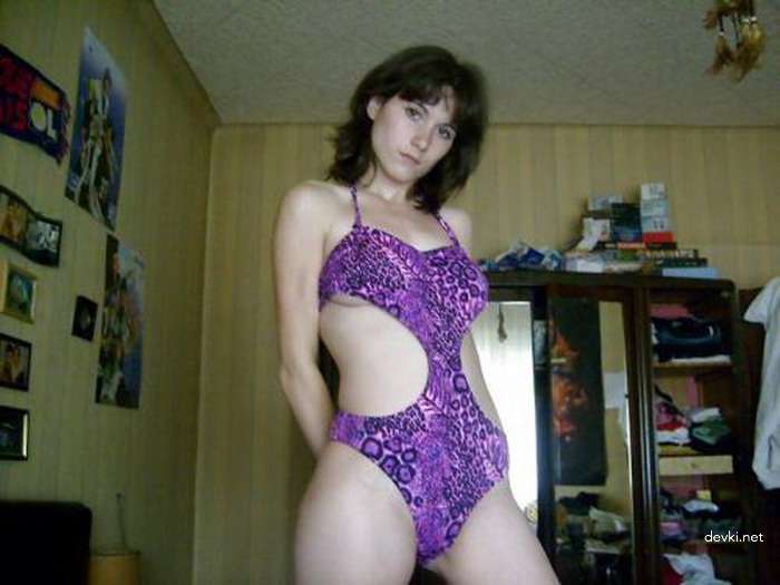 Big-Titted Brunette Amateur Exposed - XXX Busty Babe Pics