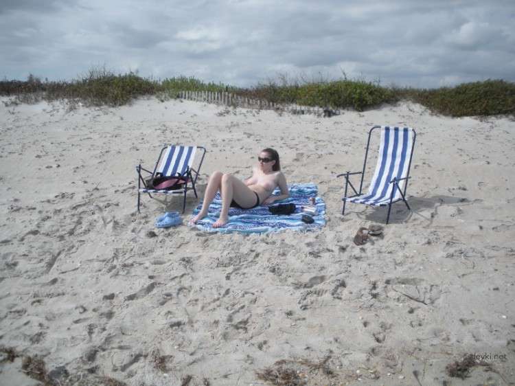 Sexy Pirate Girl: Hot Amateur Photo Shoot