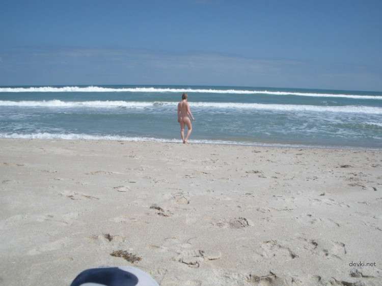 Sexy Pirate Girl: Hot Amateur Photo Shoot
