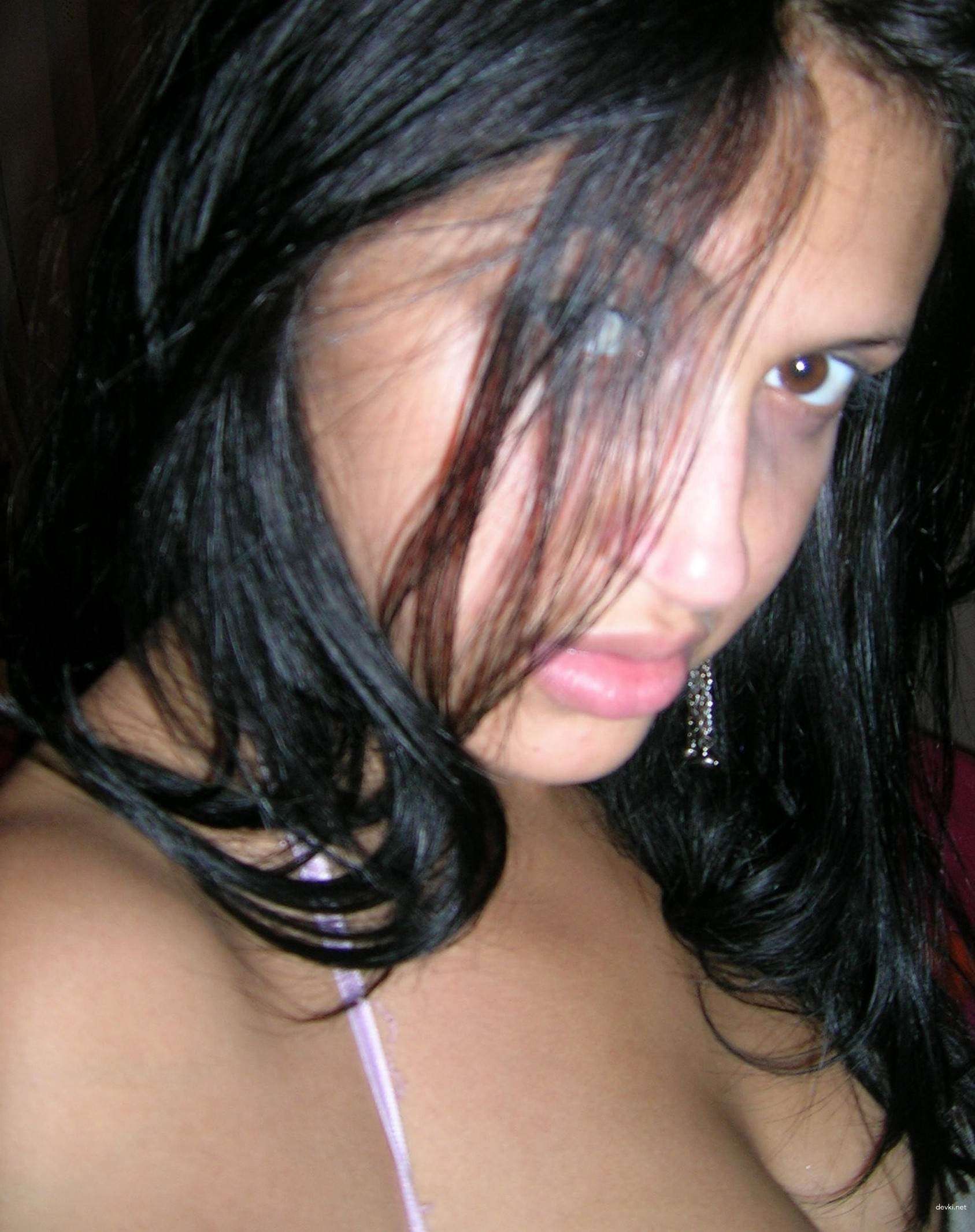 Explicit Ebony Brunette Porn Photos - Hot and Sultry Babe in Action