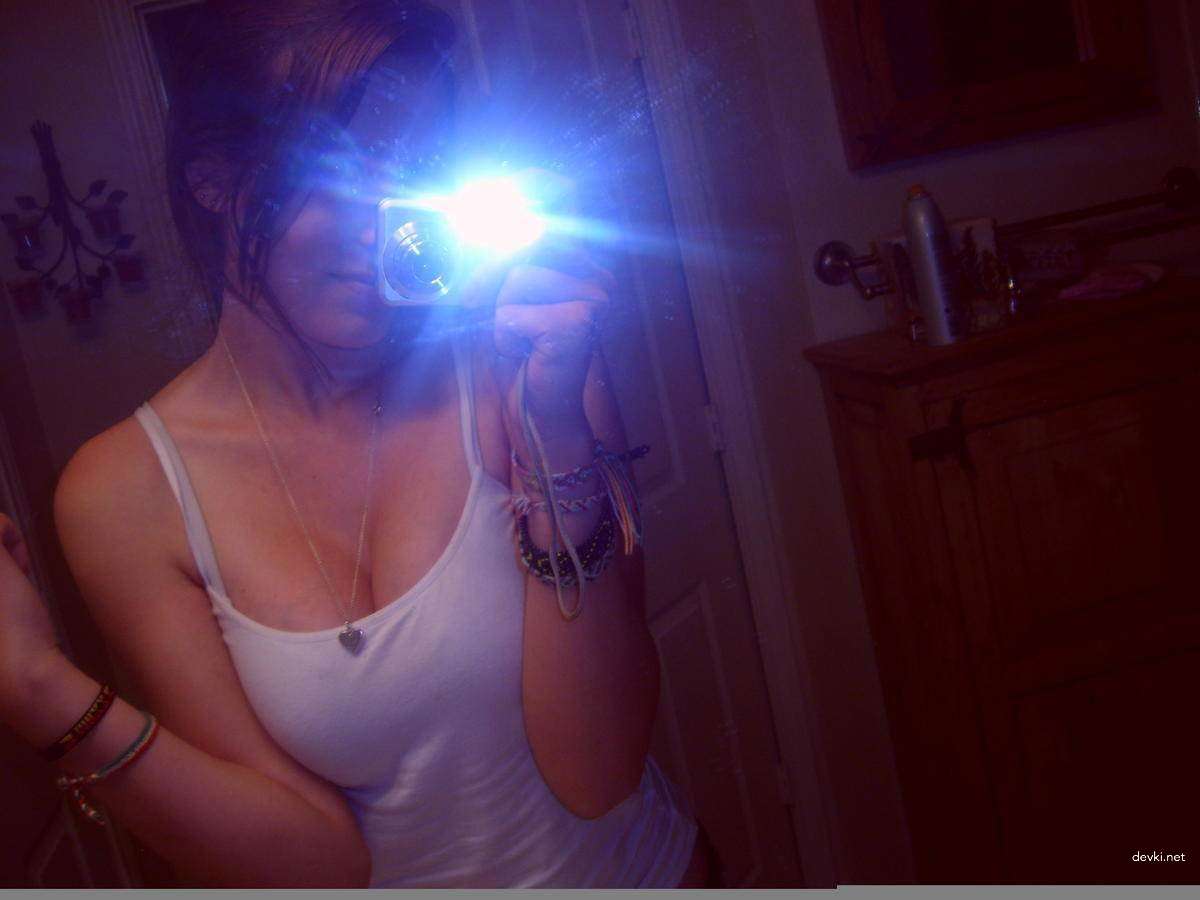 Hot Amateur Bathroom Selfie with Nudity and Wetness