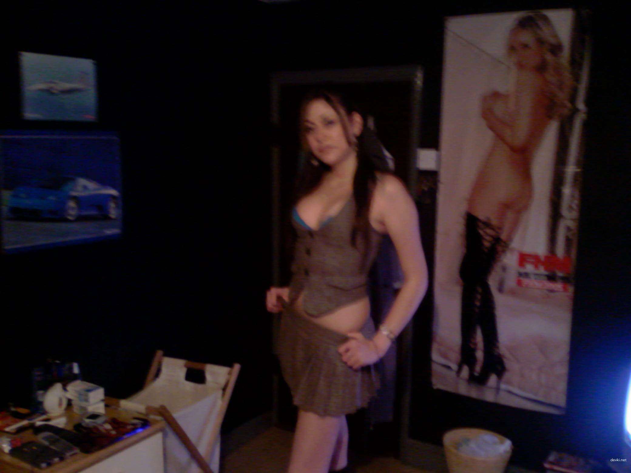 Naked babe deepthroats fat cock in mouth