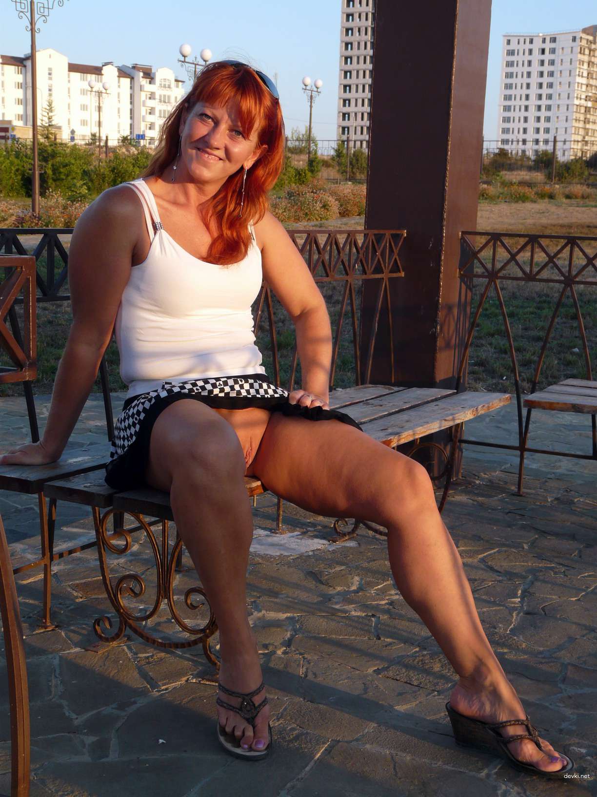 Explicit Amateur Nude Street Photo - Naked Woman Exposed Outdoors