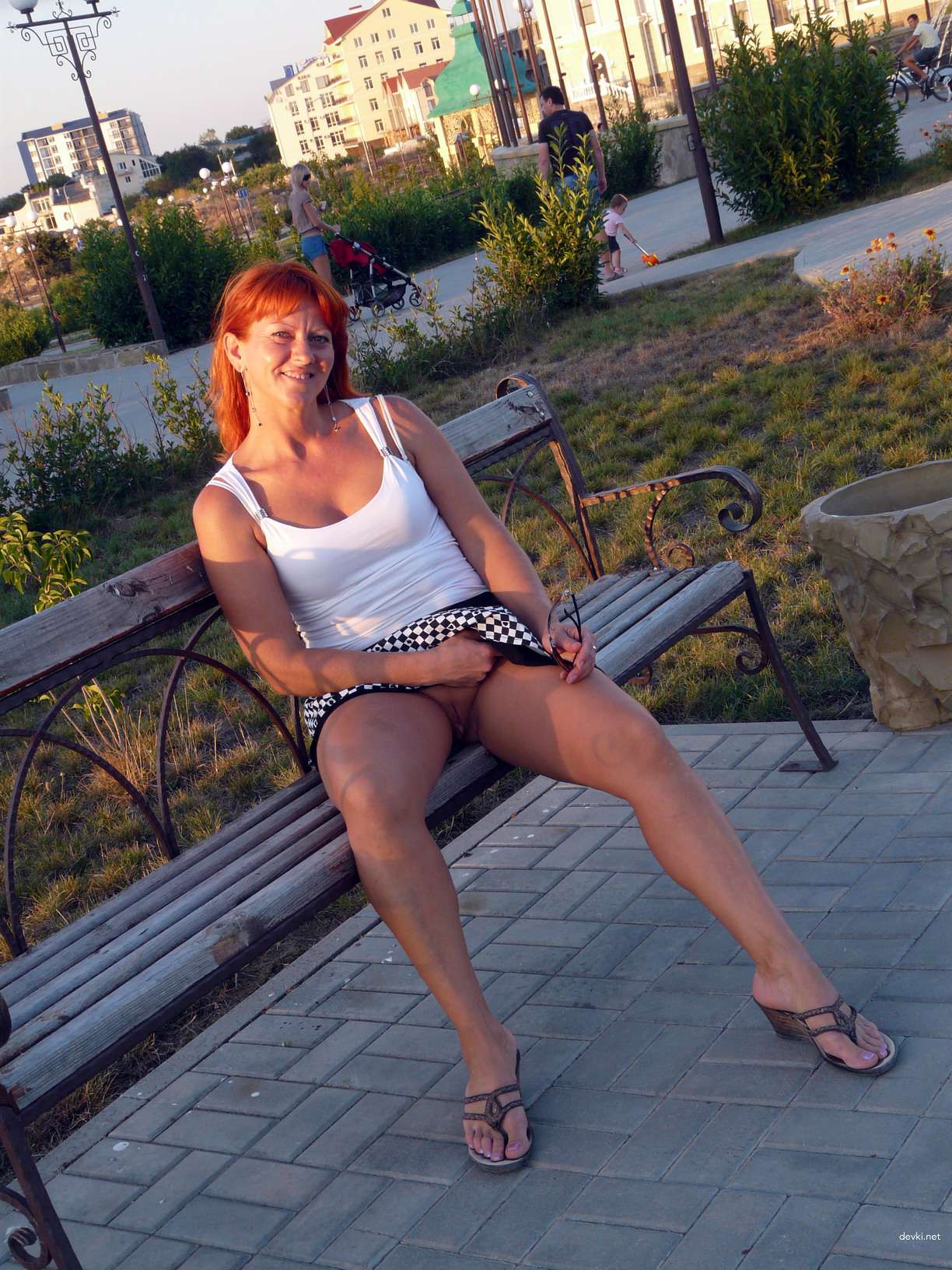 Explicit Amateur Nude Street Photo - Naked Woman Exposed Outdoors