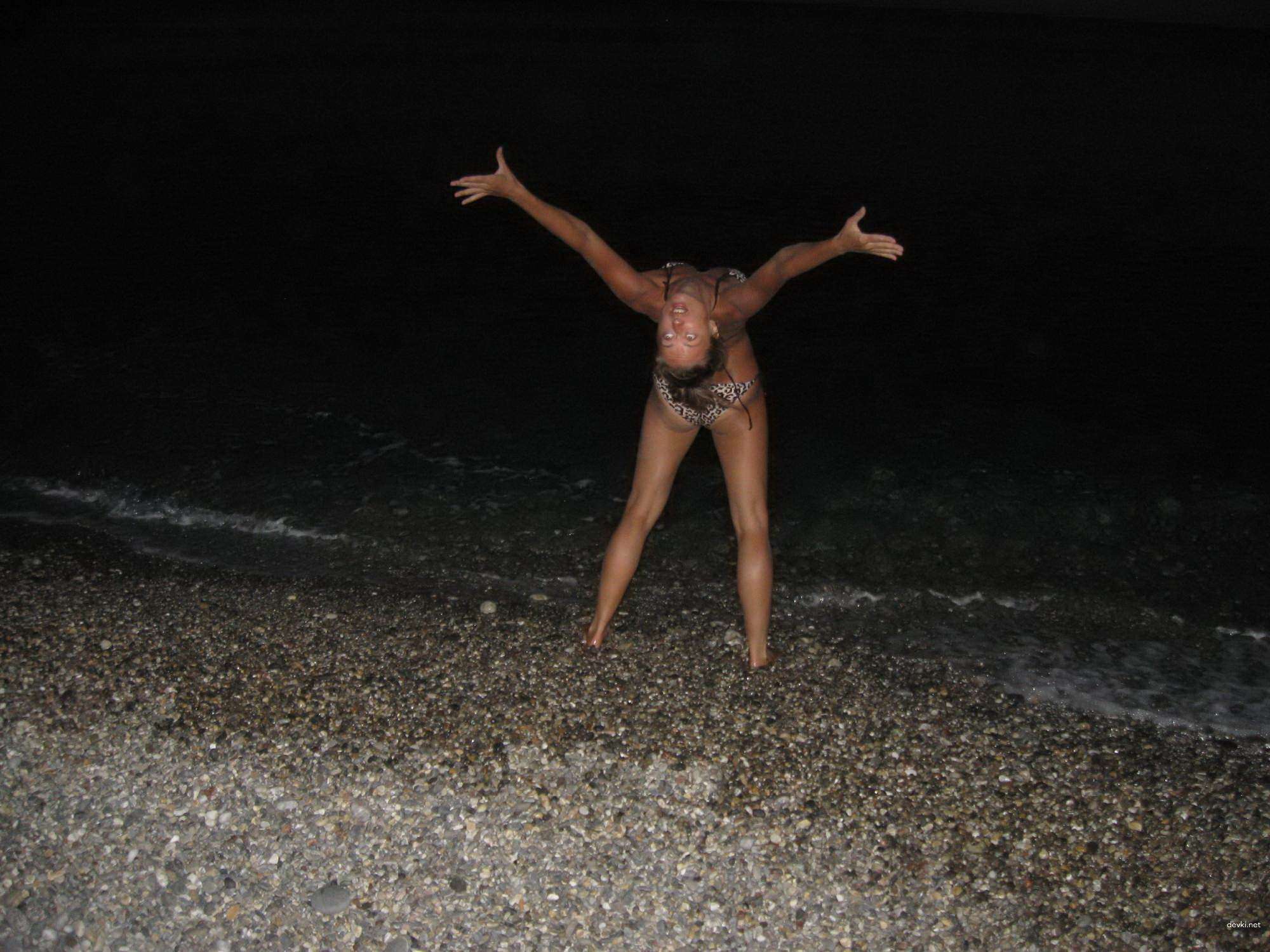 Topless Woman Poses Boldly on Vacation - Amateur Explicit Photo