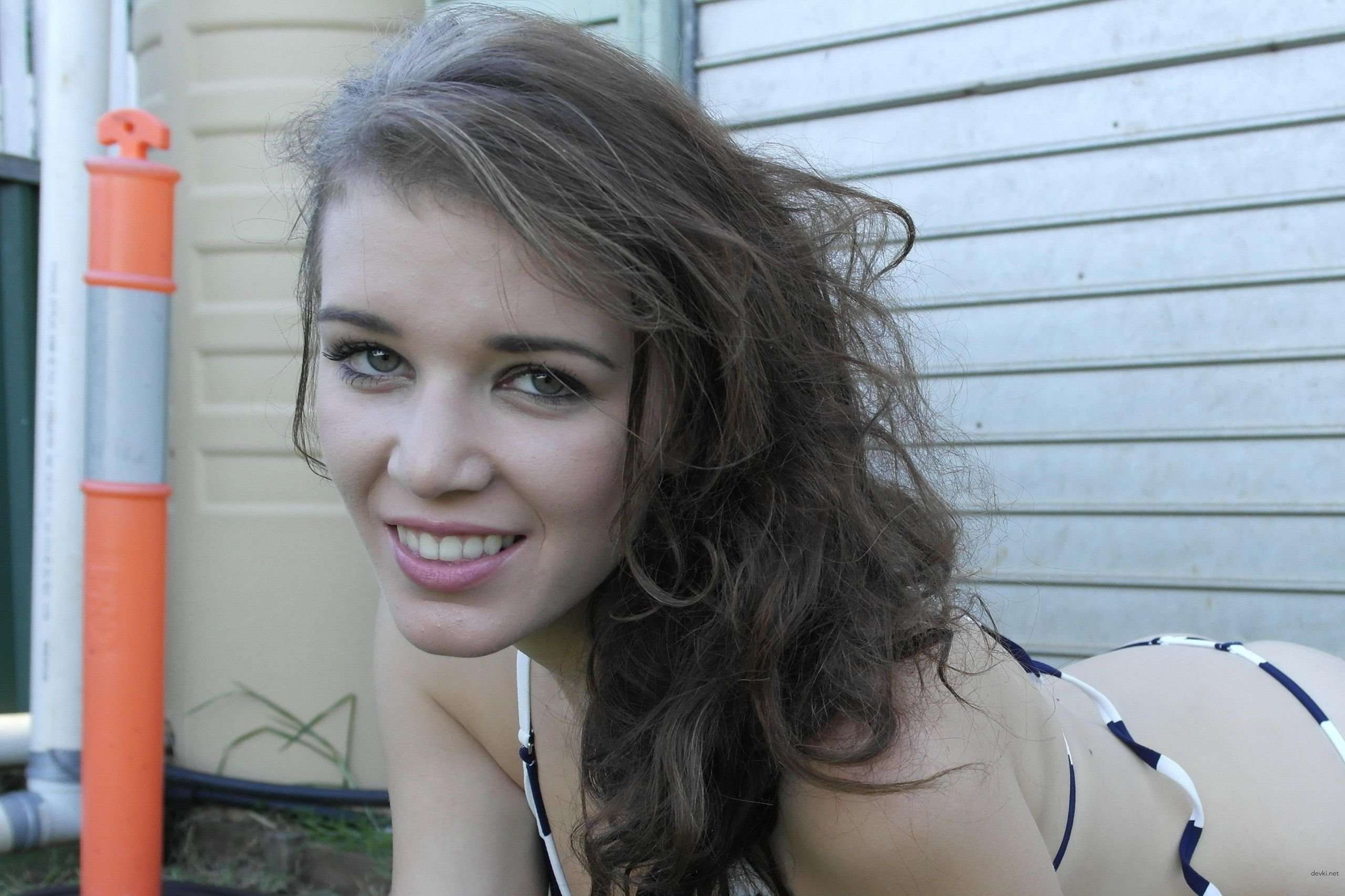 Explicit Personal Photos of Gorgeous Amateur Girl - Hot and Uncensored Selfies